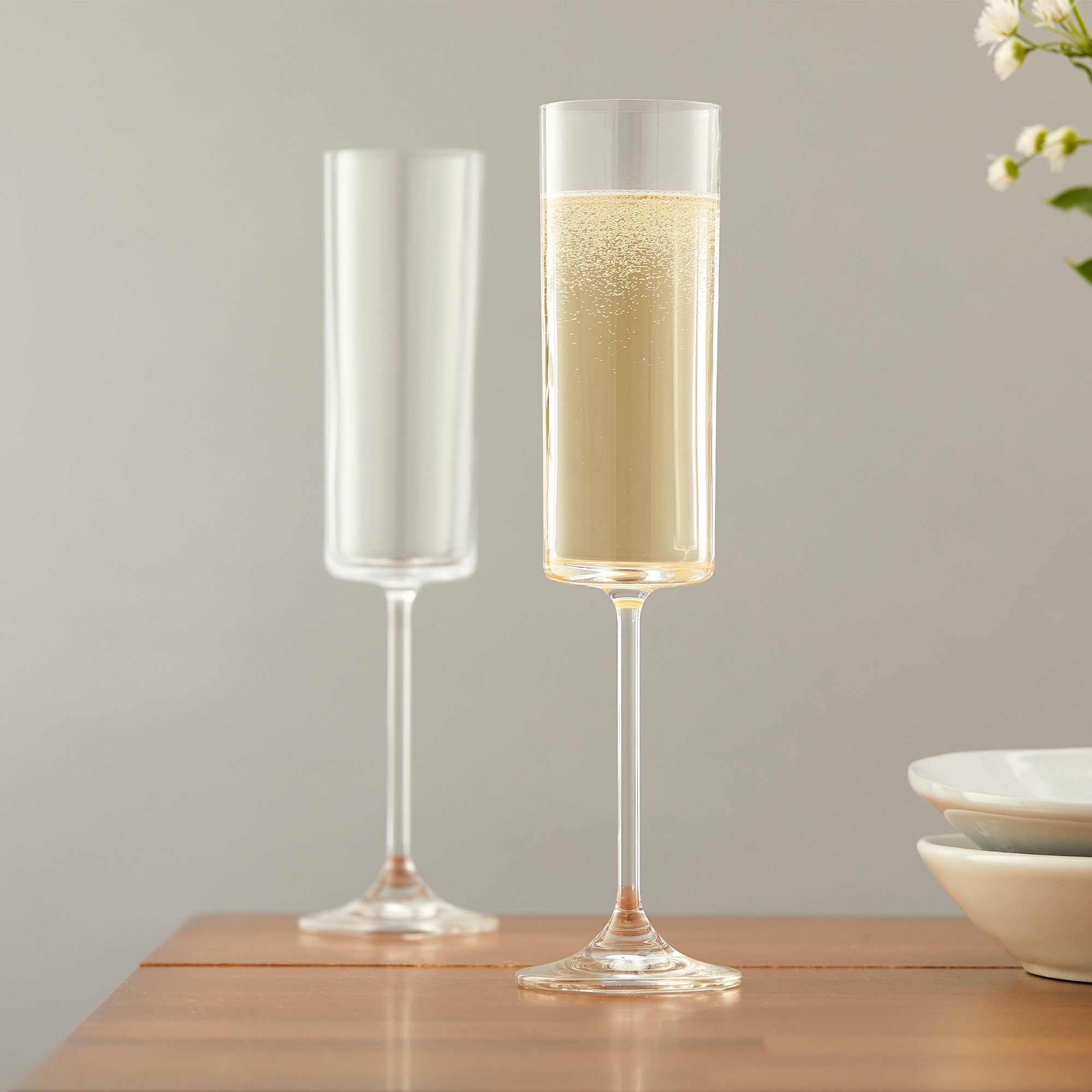 joyjolt-claire-set-of-2-lead-free-crystal-champagne-flutes-5-7-oz image 3