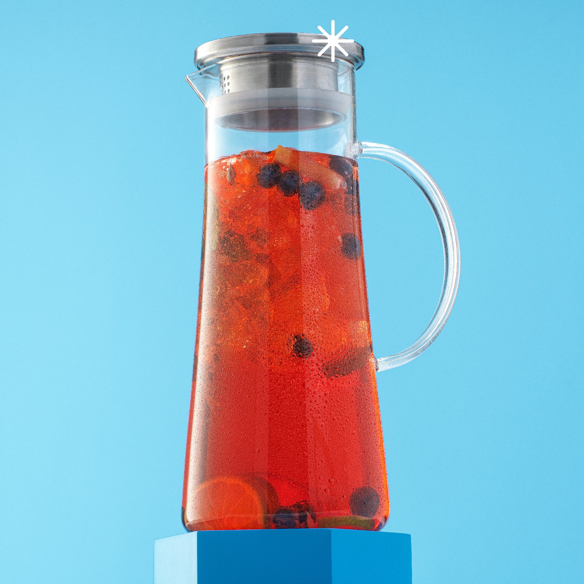 joyjolt-breeze-glass-water-pitcher-with-stainless-steel-lid-and-built-in-straine image 2