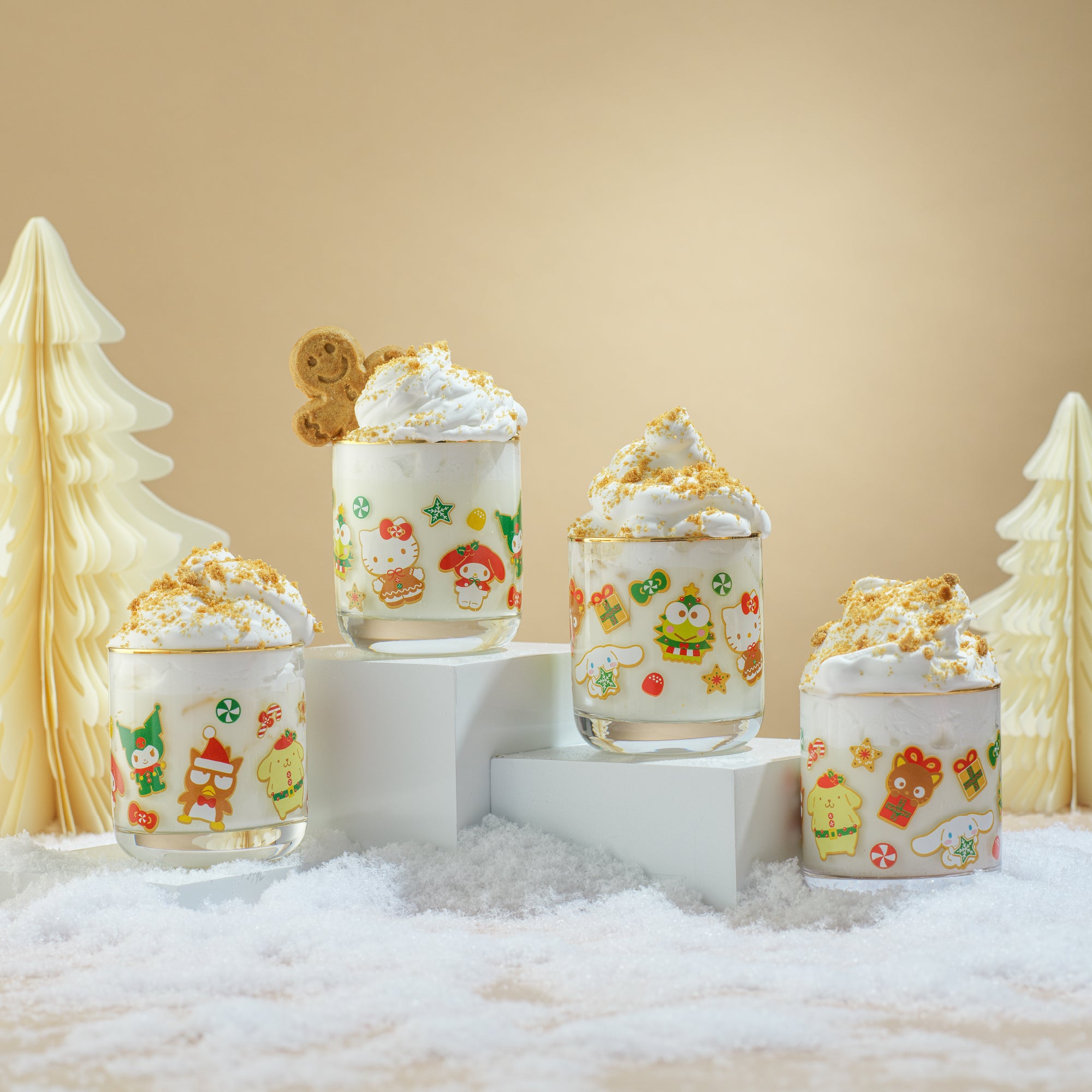 hello-kitty-and-friends-gingerbread-pals-short-glasses-set-of-4 image 2