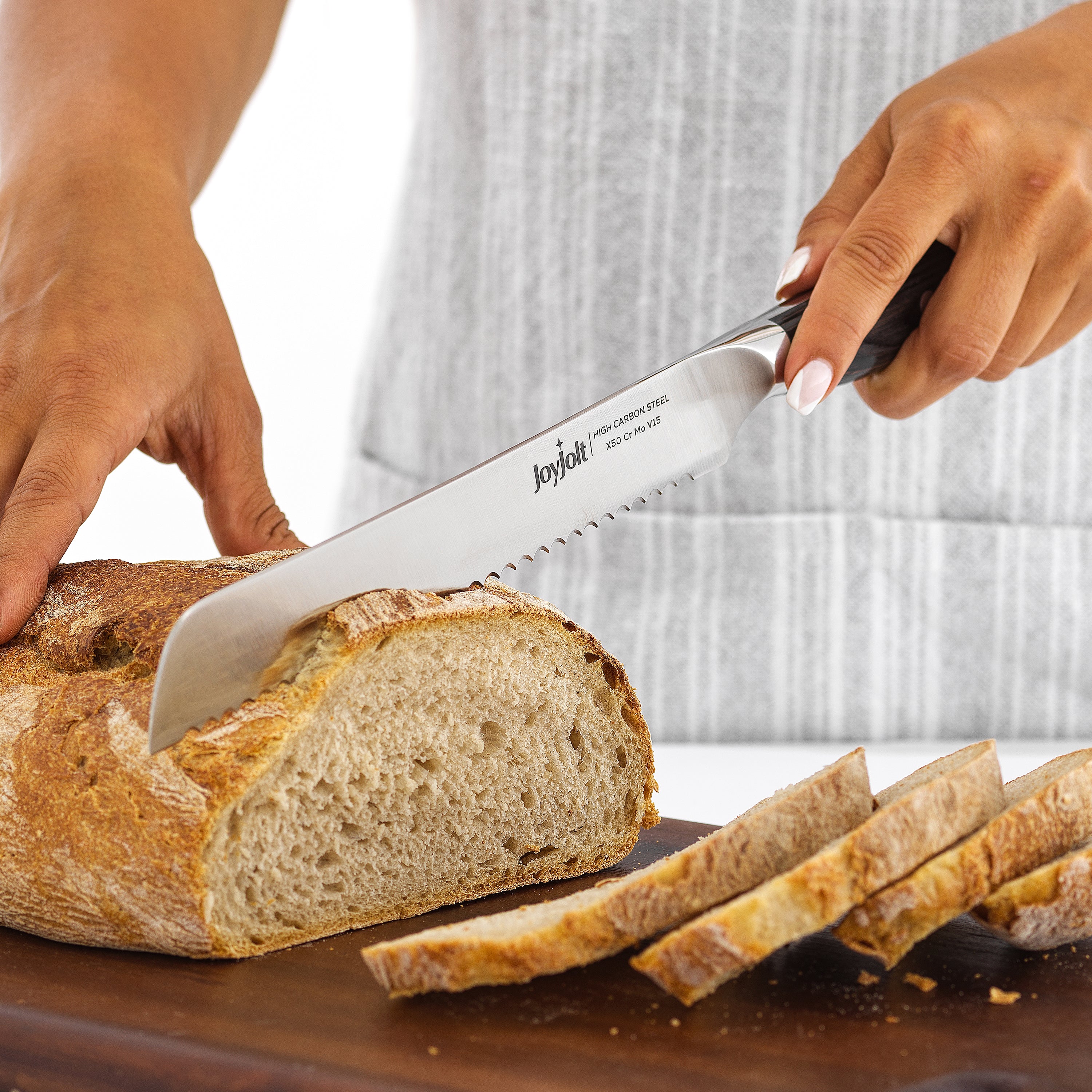 joyjolt-8-inch-bread-knife-high-carbon-german-steel-with-pakkawood-handle image 2