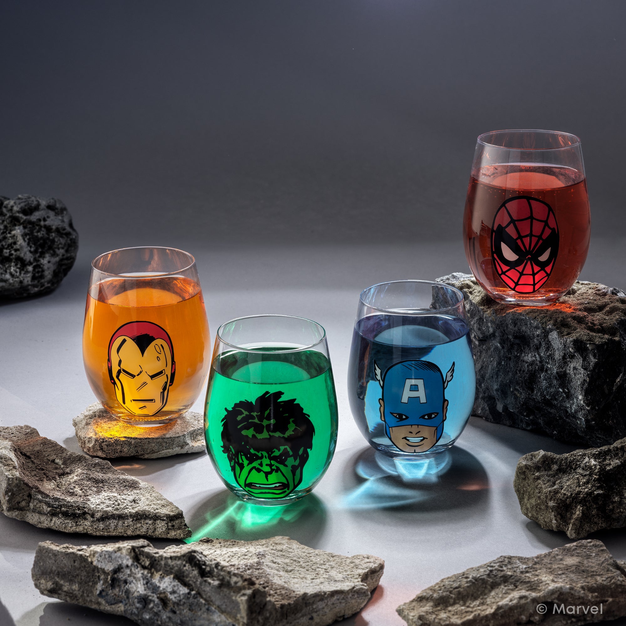 joyjolt-marvel-heroes-stemless-drinking-glasses-set-of-4-19-oz image 2